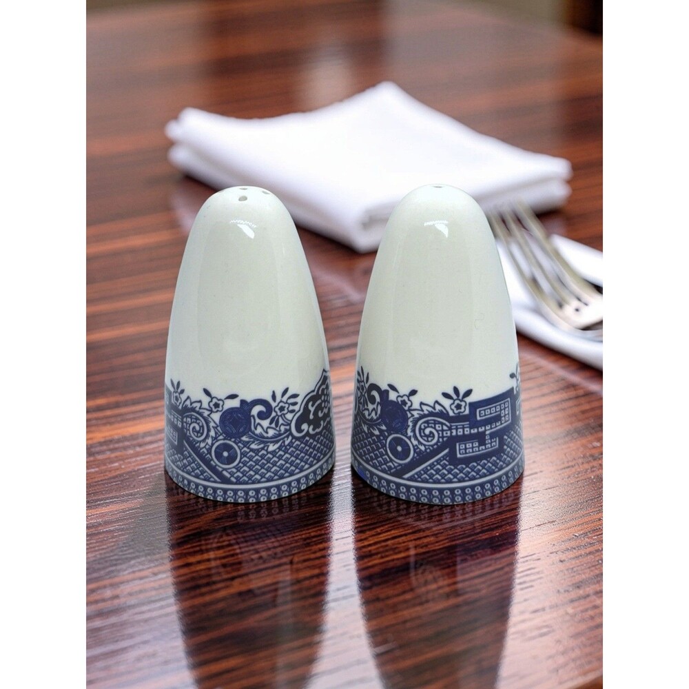 Vintage Churchill Blue Willow Salt & Pepper Shakers 3 1/4" England Willow Ware